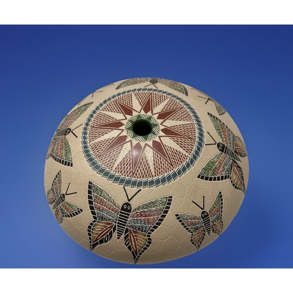 Mata Ortiz Pottery Oscar Ramirez Seed Pot Colorful Butterfly Butterflies Mexico